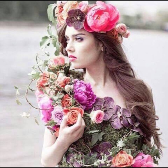 Meet your Posher, Ria - Picture 2 of 3